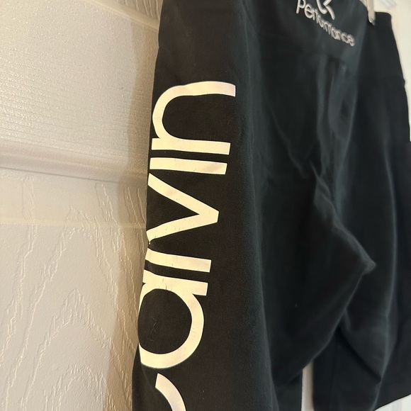 Calvin Klein shorts - Picture 4 of 6